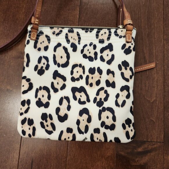 Dooney and Bourke triple zip crossbody bag - Picture 2 of 12